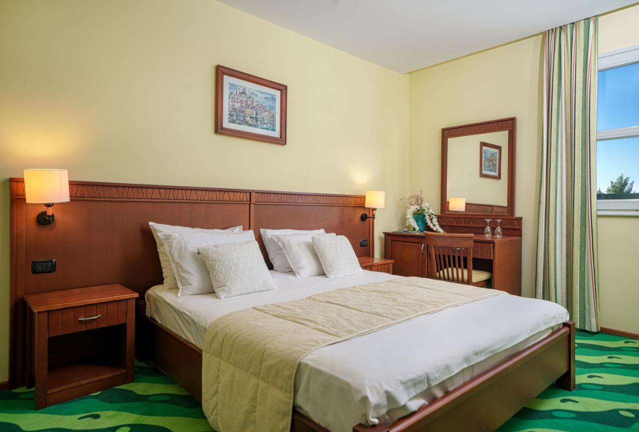 Hotel Vrata Krke Лозовац Екстер'єр фото